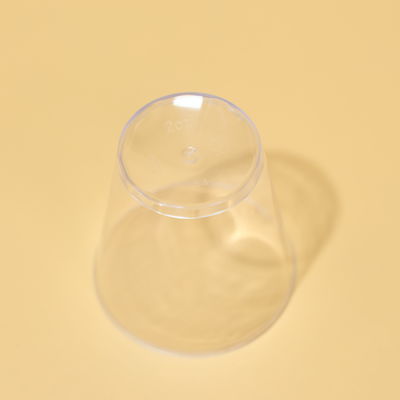 Wytrzymałość 60ml okrągłe plastikowe kubki PS do gorących i zimnych napojów z logo na zamówienie