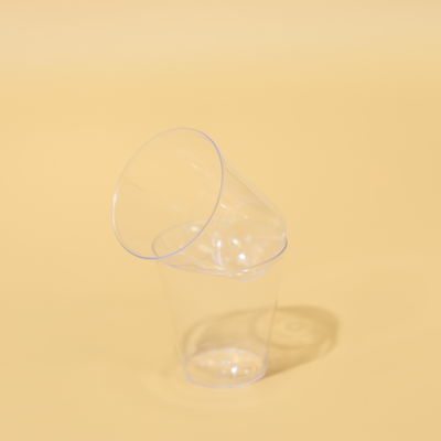 Wytrzymałość 60ml okrągłe plastikowe kubki PS do gorących i zimnych napojów z logo na zamówienie