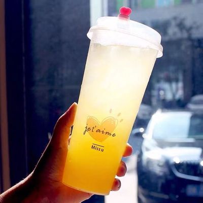 BPA miễn phí vòng PP Cup với nắp phẳng / mái vòm cho đồ uống nóng và lạnh trong bữa tiệc