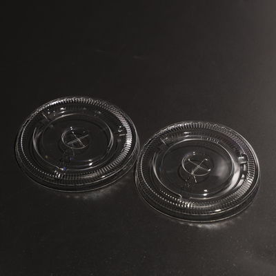 Lecksicherungsschraube auf Plastikbecherdeckel für Mitnahmebecher