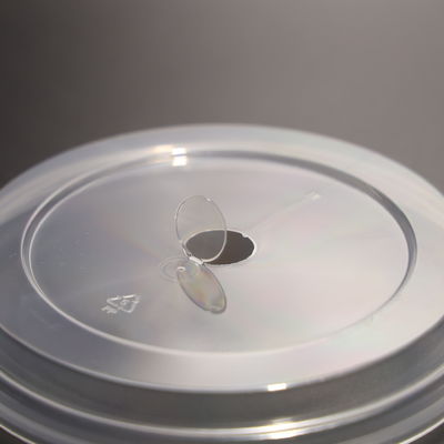 FAD 認定 PP プラスチック スクリュー 杯 / プラスチック カップ 蓋 漏れ防止 柔軟性